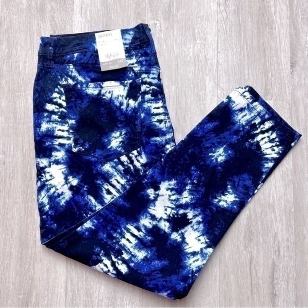 Women's 14 NWT Petite Blue and White Tie Dye Skinny Ankle Jeans 14P New